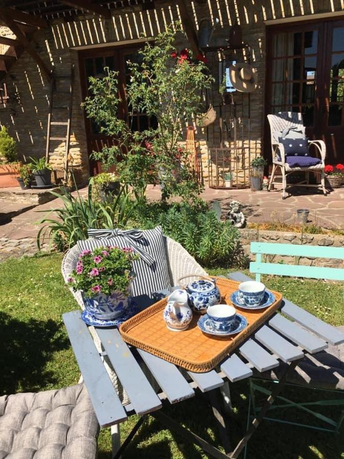 Au Fil De L'Eau & Gite "Le Jardin Du Moulin" Fourges Esterno foto
