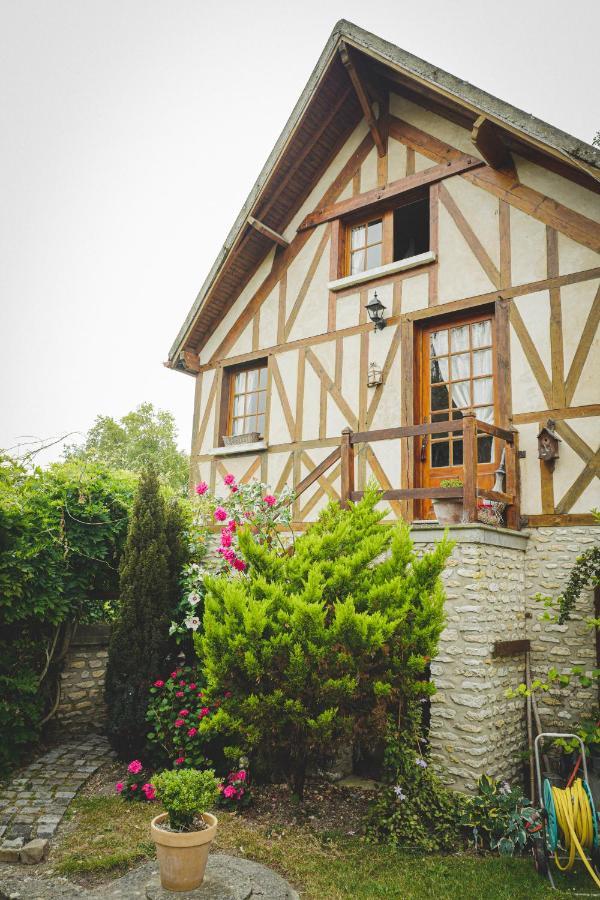 Au Fil De L'Eau & Gite "Le Jardin Du Moulin" Fourges Esterno foto
